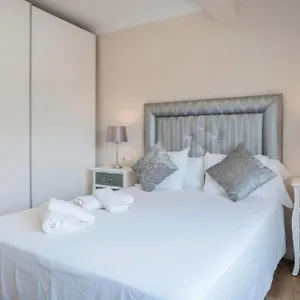 https://apartamento-con-vistas-a-la-catedral-a-15-minutos-del-centro.1costadelsol.com